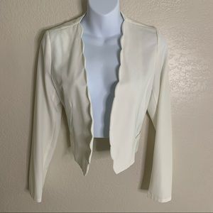 Love Tree crop blazer size S